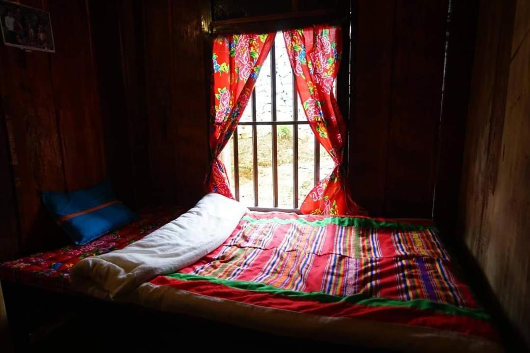 Lo Lo Homestay & Cafe Meo Vac エクステリア 写真