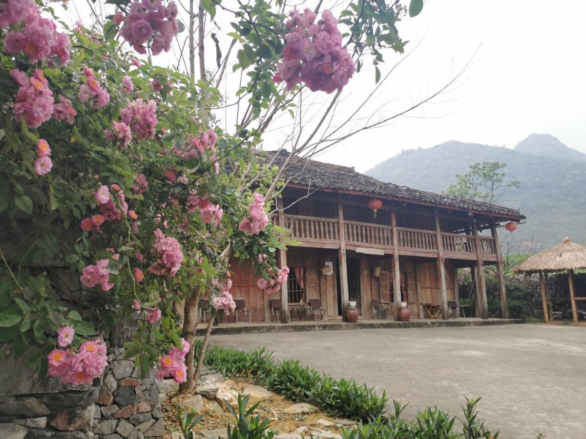 Lo Lo Homestay & Cafe Meo Vac エクステリア 写真