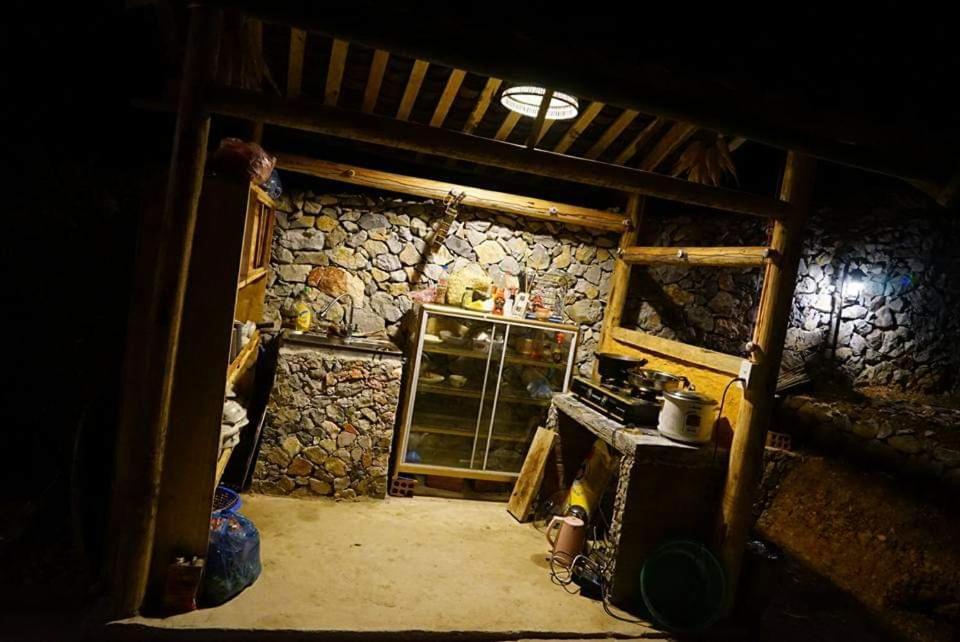 Lo Lo Homestay & Cafe Meo Vac エクステリア 写真
